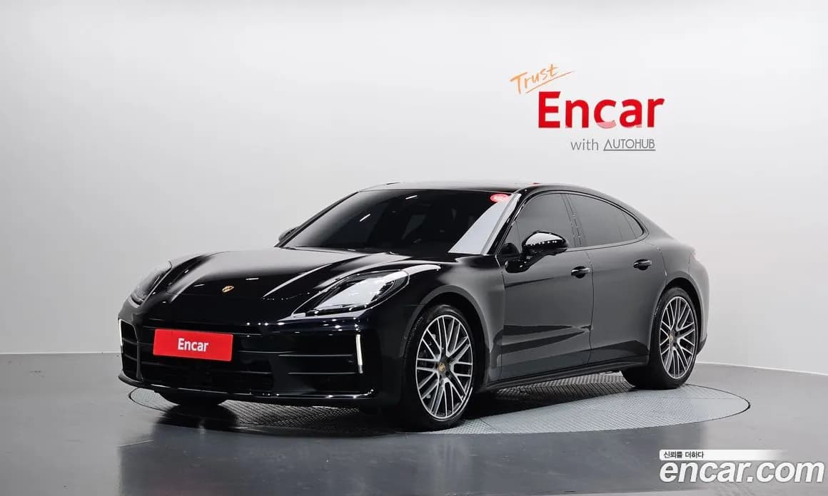 Porsche Panamera (976) vehicle
