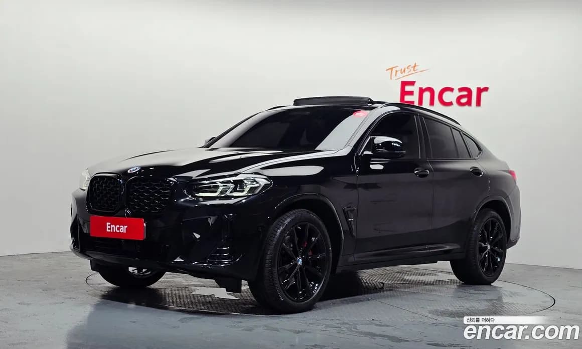 سيارة BMW معروضة من أوتوبان
