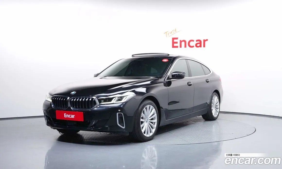 سيارة BMW معروضة من أوتوبان
